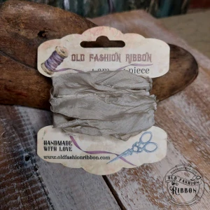 Old Fashion saténová stuha 42 Linen